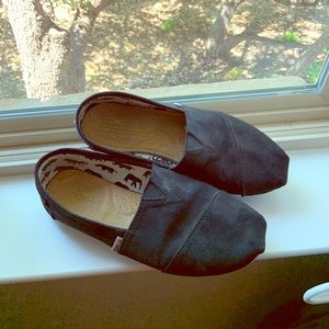 Women’s TOMS